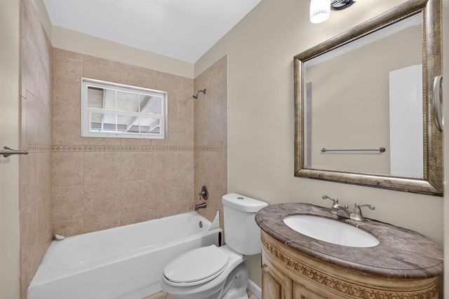 416 SE Naranja Avenue, Port St. Lucie, FL 34983