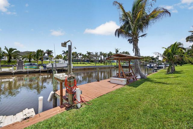 416 SE Naranja Avenue, Port St. Lucie, FL 34983