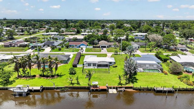 416 SE Naranja Avenue, Port St. Lucie, FL 34983