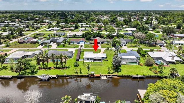 416 SE Naranja Avenue, Port St. Lucie, FL 34983