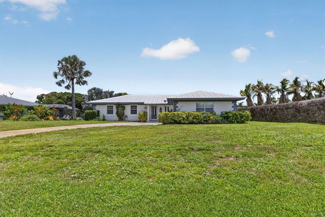 416 SE Naranja Avenue, Port St. Lucie, FL 34983