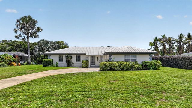 416 SE Naranja Avenue, Port St. Lucie, FL 34983