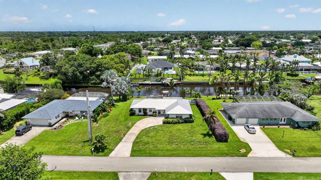 416 SE Naranja Avenue, Port St. Lucie, FL 34983