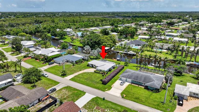 416 SE Naranja Avenue, Port St. Lucie, FL 34983