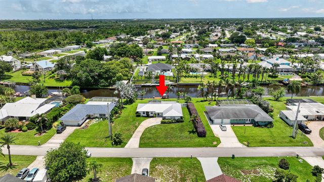 416 SE Naranja Avenue, Port St. Lucie, FL 34983