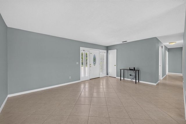 416 SE Naranja Avenue, Port St. Lucie, FL 34983