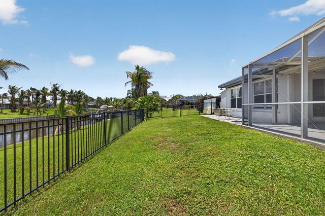 416 SE Naranja Avenue, Port St. Lucie, FL 34983