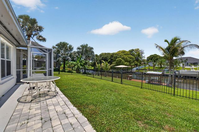 416 SE Naranja Avenue, Port St. Lucie, FL 34983