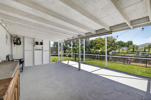 416 SE Naranja Avenue, Port St. Lucie, FL 34983