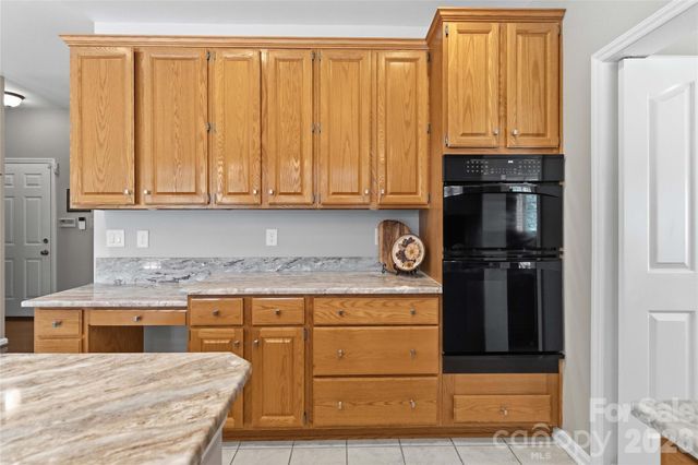 10536 Providence Arbours Drive, Charlotte, NC 28270