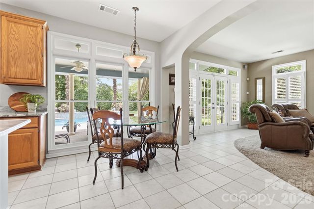 10536 Providence Arbours Drive, Charlotte, NC 28270