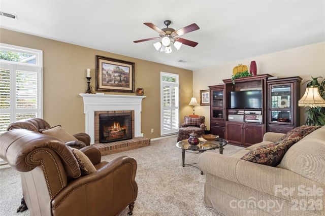 10536 Providence Arbours Drive, Charlotte, NC 28270