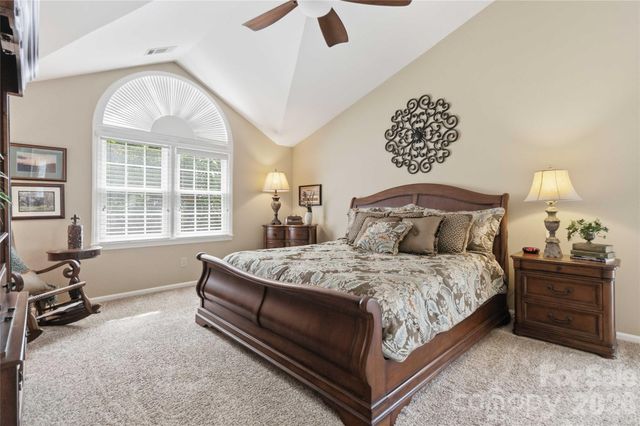 10536 Providence Arbours Drive, Charlotte, NC 28270