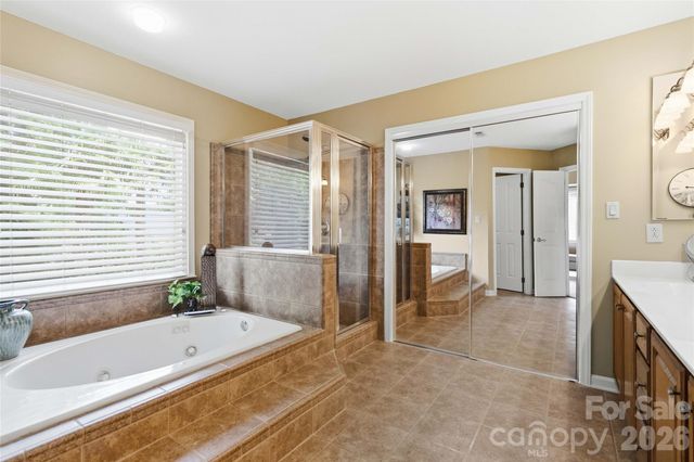10536 Providence Arbours Drive, Charlotte, NC 28270
