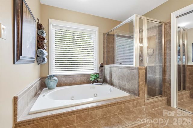 10536 Providence Arbours Drive, Charlotte, NC 28270