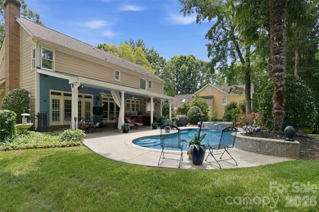 10536 Providence Arbours Drive, Charlotte, NC 28270
