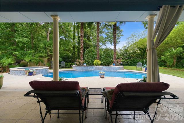 10536 Providence Arbours Drive, Charlotte, NC 28270