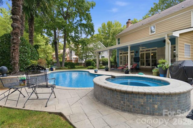 10536 Providence Arbours Drive, Charlotte, NC 28270