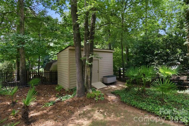 10536 Providence Arbours Drive, Charlotte, NC 28270