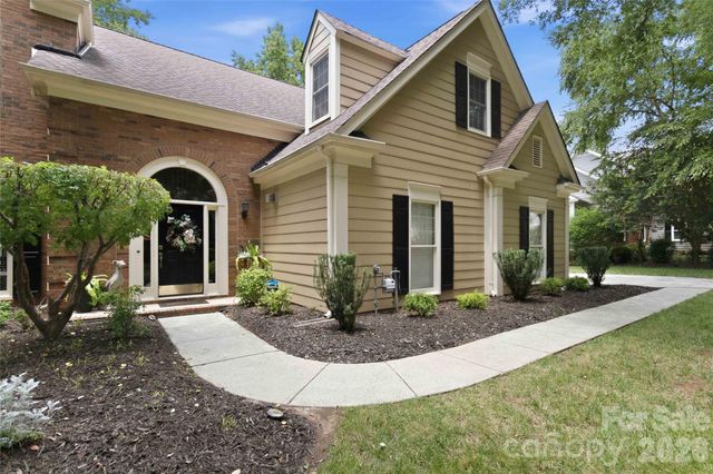10536 Providence Arbours Drive, Charlotte, NC 28270