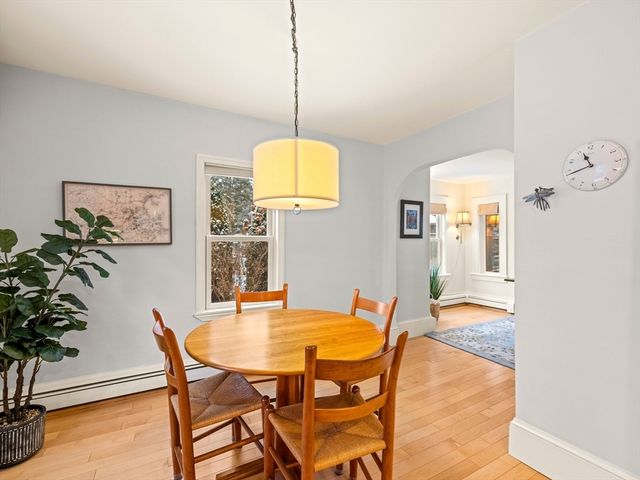 1828 Main St, Concord, MA 01742