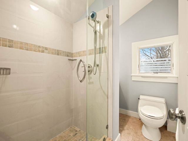 1828 Main St, Concord, MA 01742