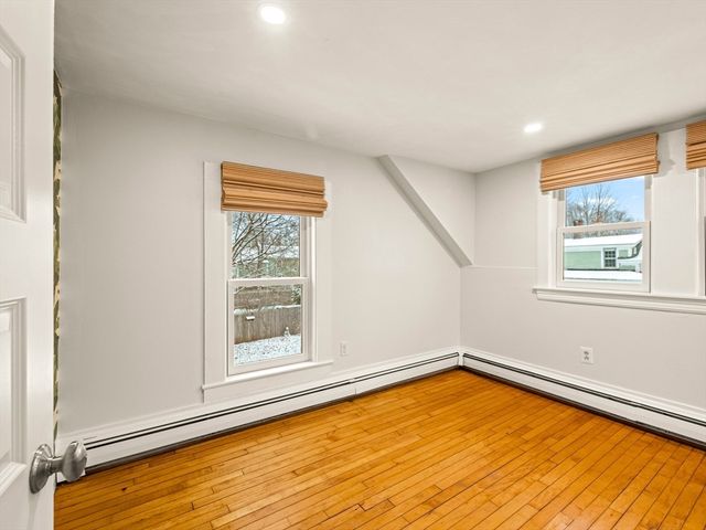 1828 Main St, Concord, MA 01742