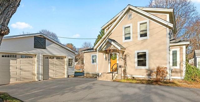 1828 Main St, Concord, MA 01742