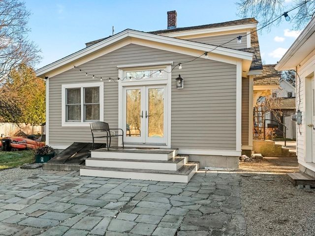 1828 Main St, Concord, MA 01742