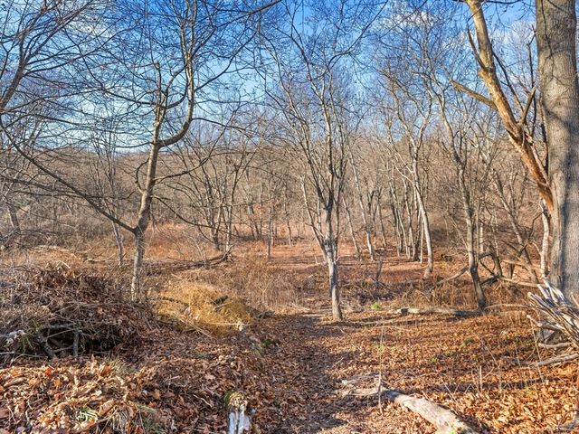 1828 Main St, Concord, MA 01742