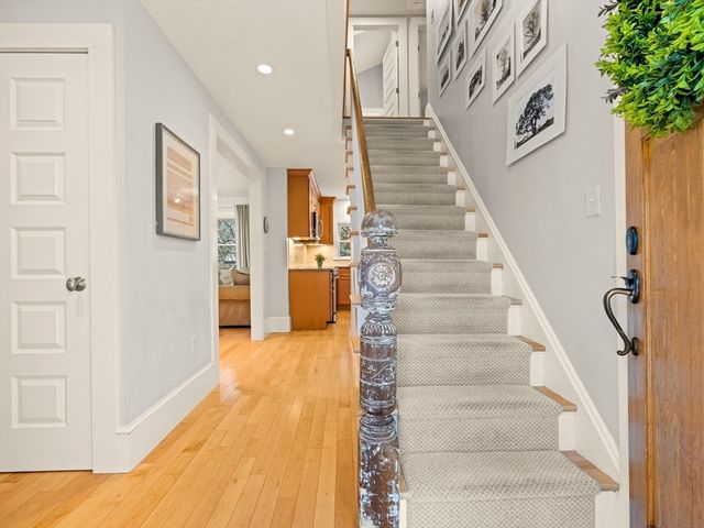 1828 Main St, Concord, MA 01742