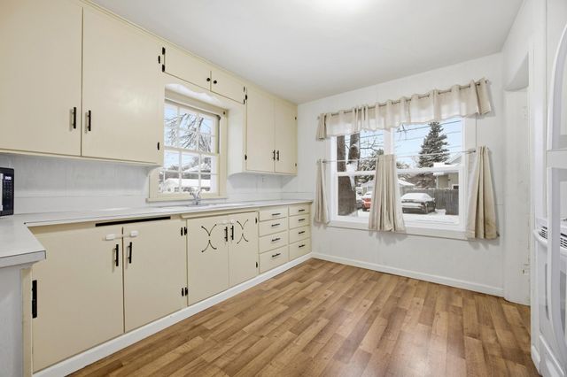 807 5th Street S, Moorhead, MN 56560