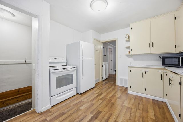 807 5th Street S, Moorhead, MN 56560