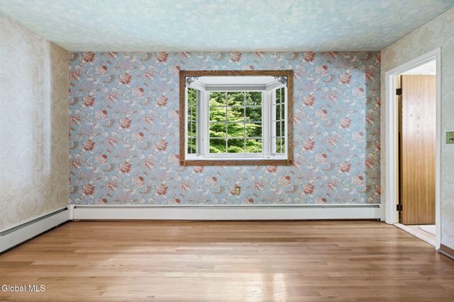 723 Grooms Road, Clifton Park, NY 12148