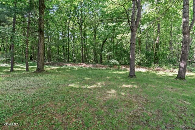 723 Grooms Road, Clifton Park, NY 12148