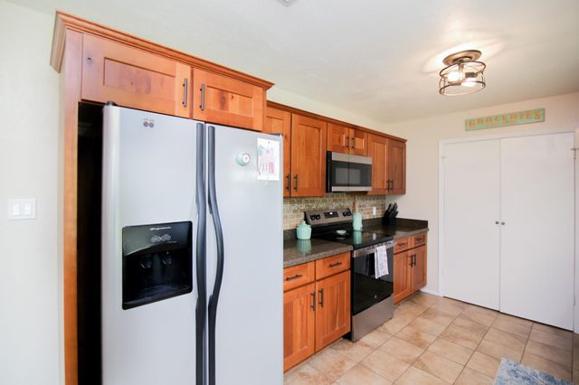 4208 Fitzgerald St, Marshall, TX 75672