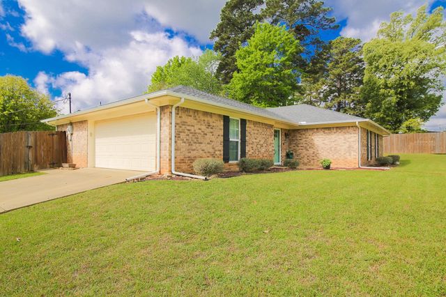 4208 Fitzgerald St, Marshall, TX 75672