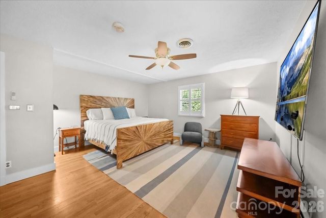 102 Hillside Lane, Morganton, NC 28655
