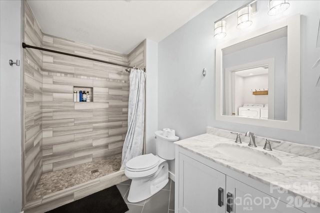 102 Hillside Lane, Morganton, NC 28655