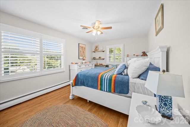 102 Hillside Lane, Morganton, NC 28655