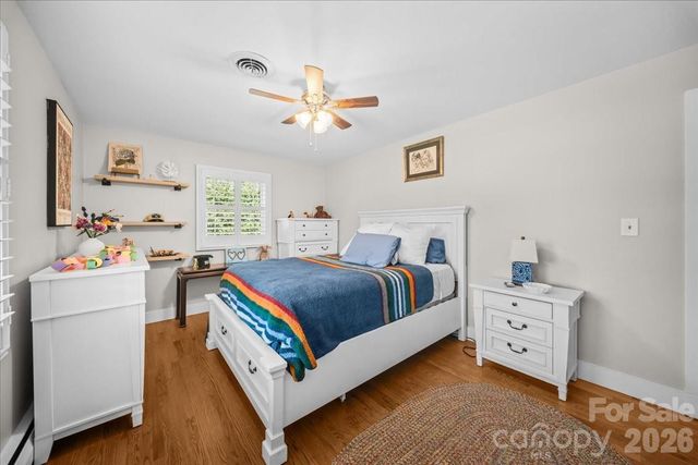 102 Hillside Lane, Morganton, NC 28655