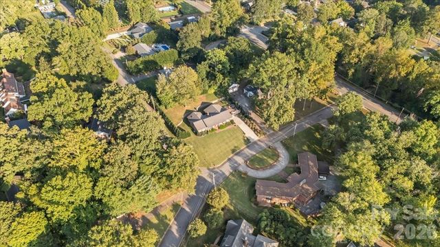 102 Hillside Lane, Morganton, NC 28655