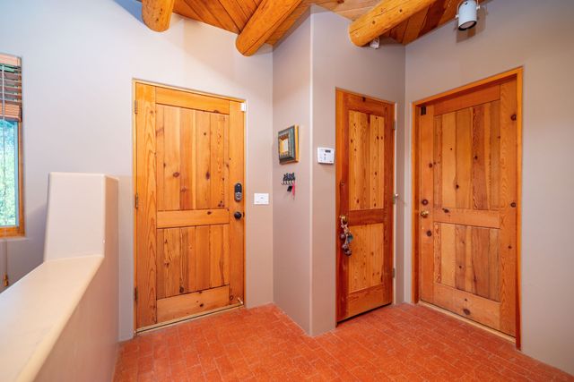 115 Jornada Loop, Santa Fe, NM 87508