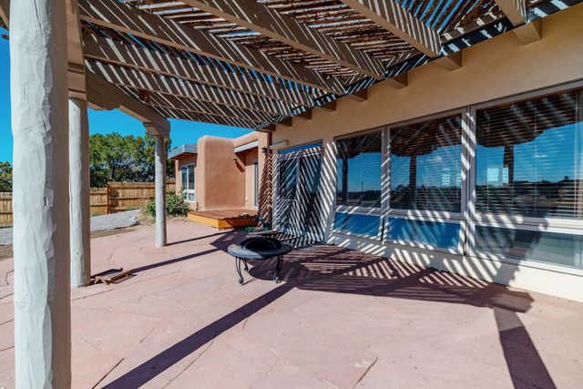 115 Jornada Loop, Santa Fe, NM 87508