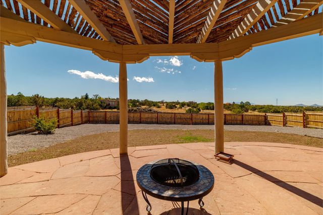 115 Jornada Loop, Santa Fe, NM 87508