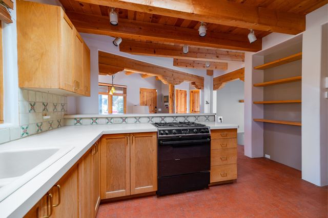115 Jornada Loop, Santa Fe, NM 87508