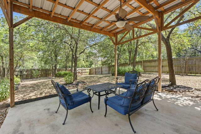 1105 Delmar ST, San Marcos, TX 78666