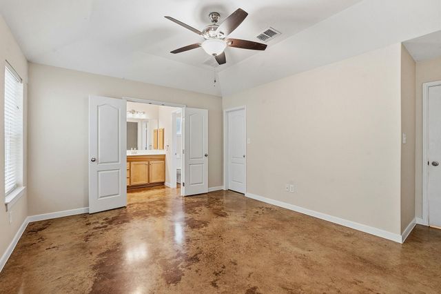 1105 Delmar ST, San Marcos, TX 78666