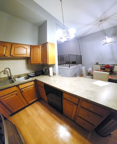 8820 Plainfield Road, Brookfield, IL 60513