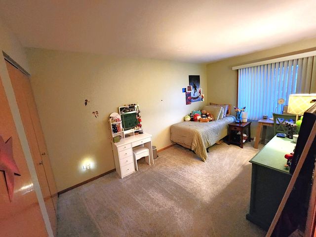 8820 Plainfield Road, Brookfield, IL 60513